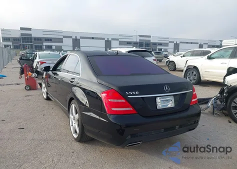 2013 Mercedes-Benz S 550 from USA, damaged, VIN WDDNG7DB7DA529960